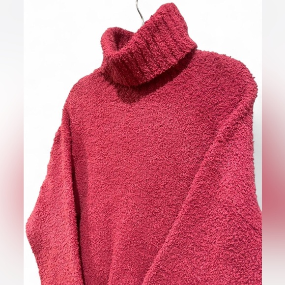 Urban Outfitters Pink Fuzzy Cloud Turtleneck Sweater Size M - Picture 3 of 6